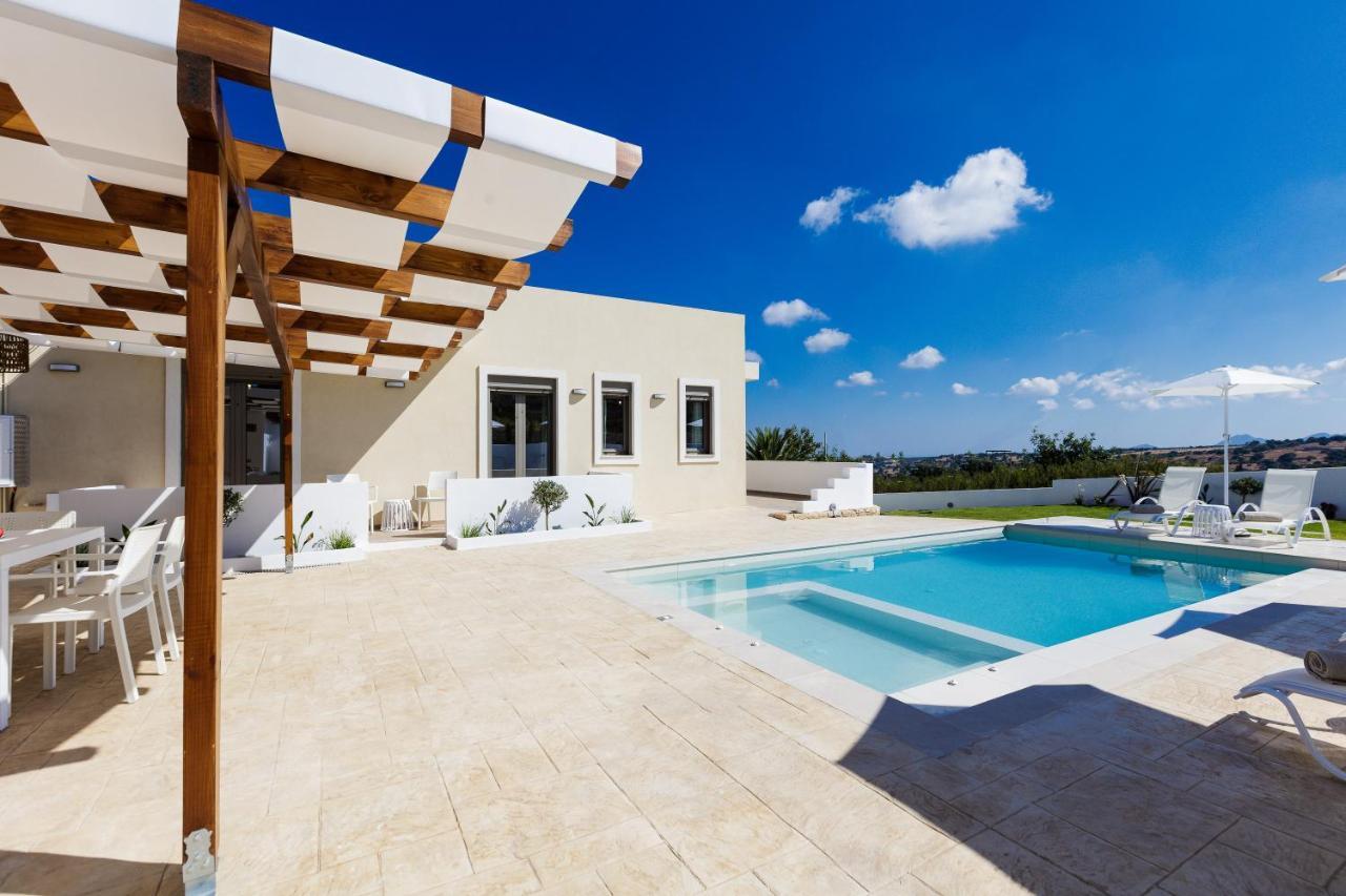Aerin Villa, a Sublime Sanctuary Roupai Esterno foto